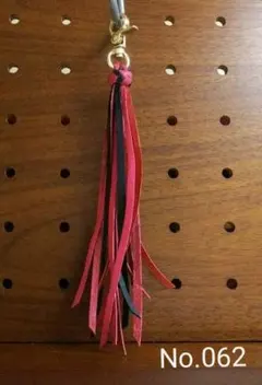 Item thumbnail for item da2ffe8a-7d2b-40c7-bb3b-0d850e5a6e50