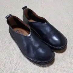 ramble comfort　黒色レザー　Vカット　スリッポン　24.5cm相当