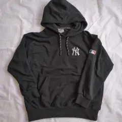 MLB NY ヤンキース パーカー 150 ブラック 黒 美品