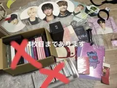 BTS 防弾少年団　バンタン　まとめ売り　うちわ　トレカ　アルバム　缶バッチ