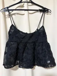 ZARA 花柄構造キャミソールトップスのサムネイル