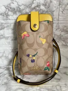 coachスマホショルダーバッグ