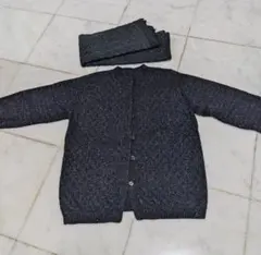 お洒落 黒いダイヤモンド編みニットカーディガン・同スカーフ付き