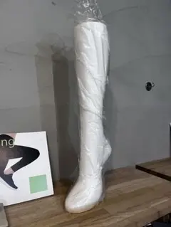 白いマネキンレッグ