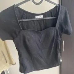 エヴリス　ショート丈Tシャツ