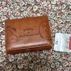 新品　スヌーピー　三つ折り財布のサムネイル