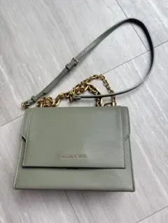 CHARLES & KEITH ショルダーバッグのサムネイル
