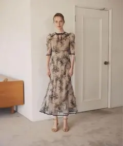 LEJA半袖花柄刺繍レースフロントバックリボンパフスリーブマーメイドフレアドレス