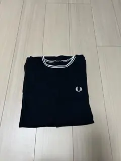 更に値下げしました‼️FRED PERRY ブラック 長袖 Tシャツ S