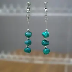 イヤリング　エメラルドグリーン