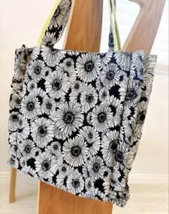 TOCCA PRECIOUS WAVES BAG 花柄トートバッグ　雑誌掲載品のサムネイル