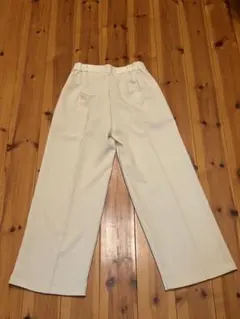 GU クリーム色 ワイドパンツ Sサイズ