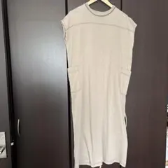カットソーワンピース　ベージュ　Tシャツワンピース