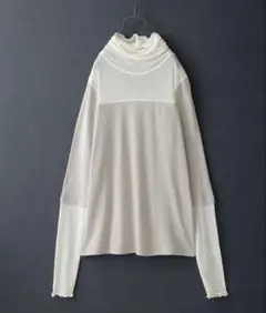 タートルネックシアー切替カットソー