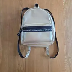 ゴールドバックパック 小型 合成皮革のサムネイル