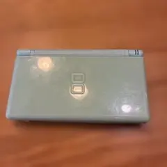 ニンテンドーDS Lite、ソフト付き！傷汚れあり。一部ヒンジにひびあり。