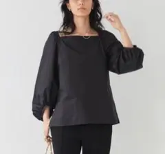 ガリャルダガランテ　スクエアネックブラウス