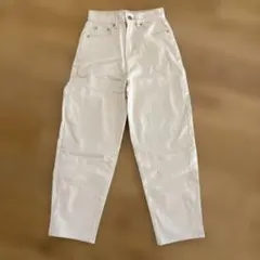 ホワイト　デニムパンツ