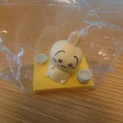ウ*ン様 ちいかわ 松屋 フィギュア うさぎ
