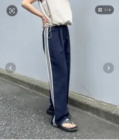 サイドラインイージーパンツ　フェピュール　ネイビー