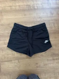 Nike ブラック ショートパンツ Mサイズ
