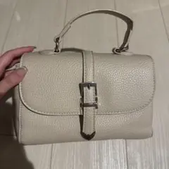 ベージュ レザー ショルダーバッグ