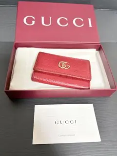 情熱的なレッド(正規品)GUCCI のエレガントなG Gマーモント6連キーケース