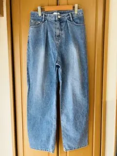 CANALJEAN Via.j キャナルジーン　タック入りデニムパンツのサムネイル