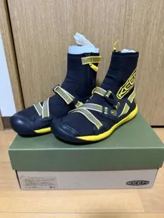 KEEN「ゴージャス（Gorgeous）」のサムネイル