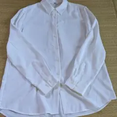 ユニクロ　白ブラウス