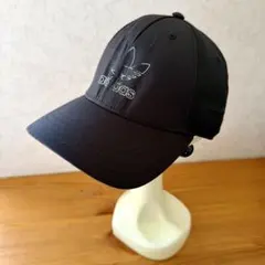 adidas アディダス ベースボールキャップ　ブラック