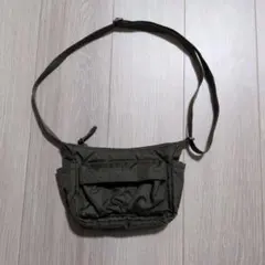 オリーブグリーン ショルダーバッグ サコッシュ