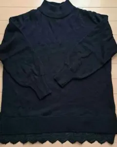 ブラックタートルネックニット レース付き