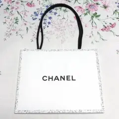 シャネル ショッパー ショップ袋 紙袋 中サイズ