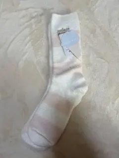 ホワイト・ピンクストライプルームソックス