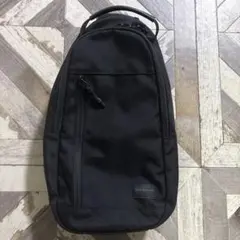 YAKPAK ブラックショルダーバッグのサムネイル