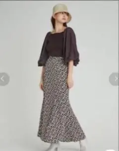 SNIDEL オフショルダートップス 長袖