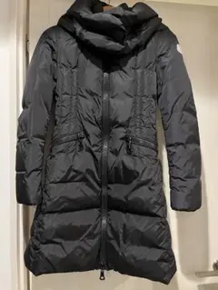Moncler ブラック ロングダウンコート　サイズ1