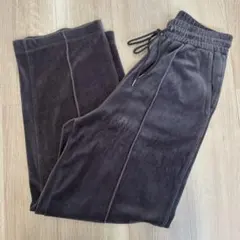 ベロアパンツ