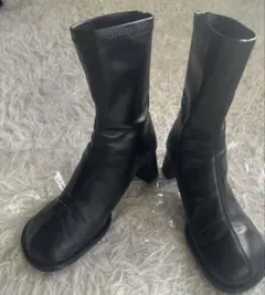 Mila Owenミラ オーウェン　ラウンドストレッチブーツ チャンキーヒール黒のサムネイル