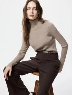 ユニクロ　UNIQLO メリノリブタートルネックセーター　S ベージュ