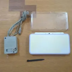 Newニンテンドー2DS LL ホワイト×ラベンダー　カバー付き
