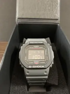 【美品】CASIOカシオ G-SHOCK ジーショック DW-5610SU