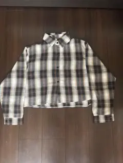 チェック柄クロップド丈長袖シャツ