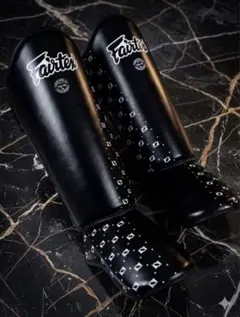 新品】Fairtex レガース Mサイズ ブラック キックボクシング ムエタイ 