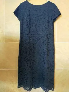 ナチュラルビューティベーシック　ネイビー レース 半袖 ひざ丈ワンピース