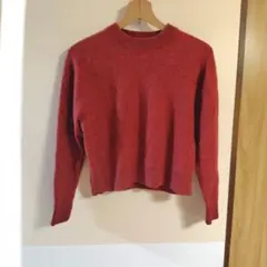 ユニクロ　長袖セーター　ラムクルーネック　ウール100 レンガ色