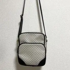 ショルダーバッグ 斜めがけ アイボリー