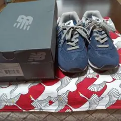 New Balance Classic 574 ネイビー