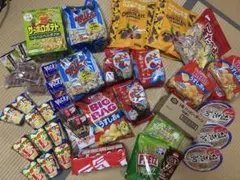 グ*ツ様 【アミューズメント賞品】お菓子等つめあわせ